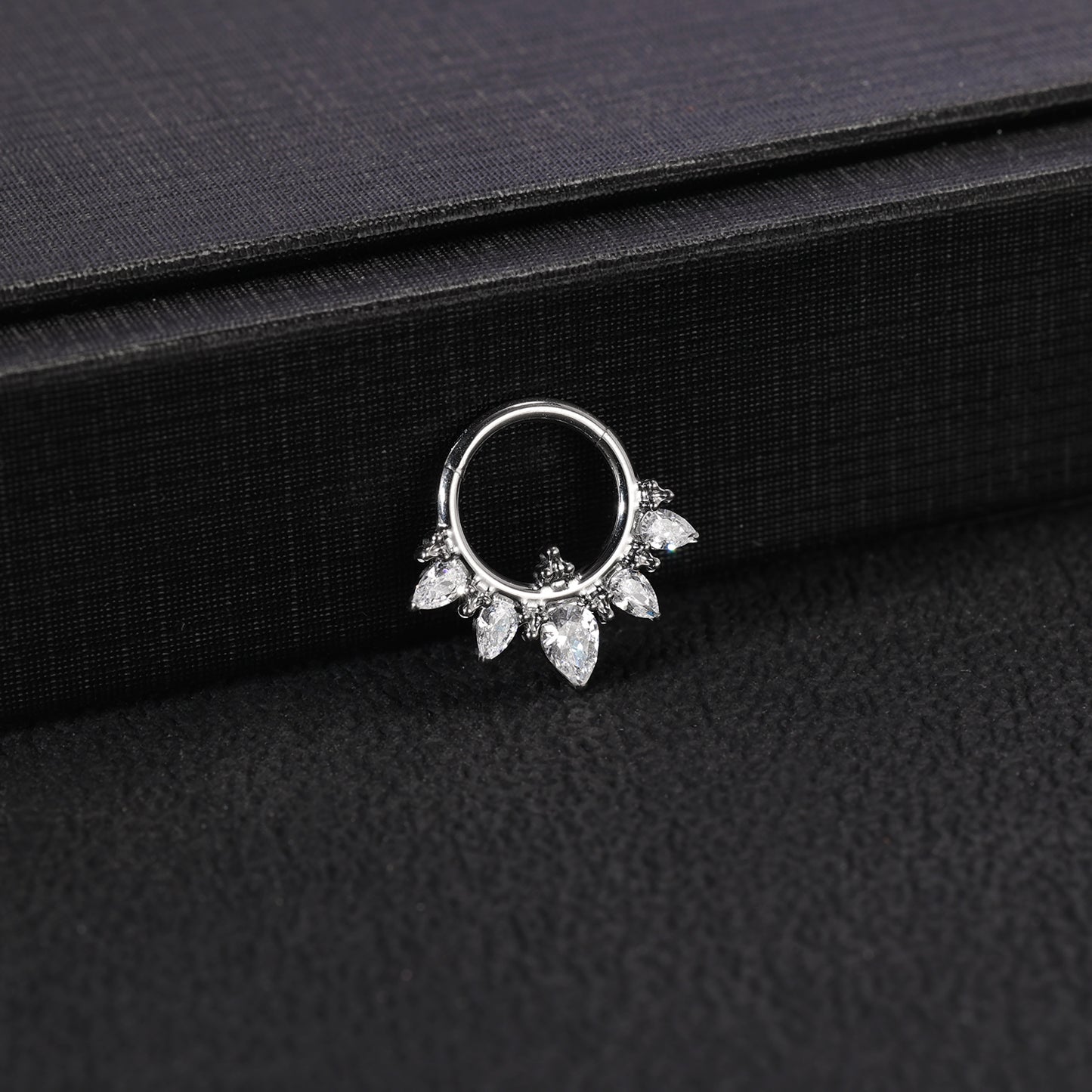 16g G23 TItanium Nose Ring Bling Zircon Septum Ring Piercing Jewelry