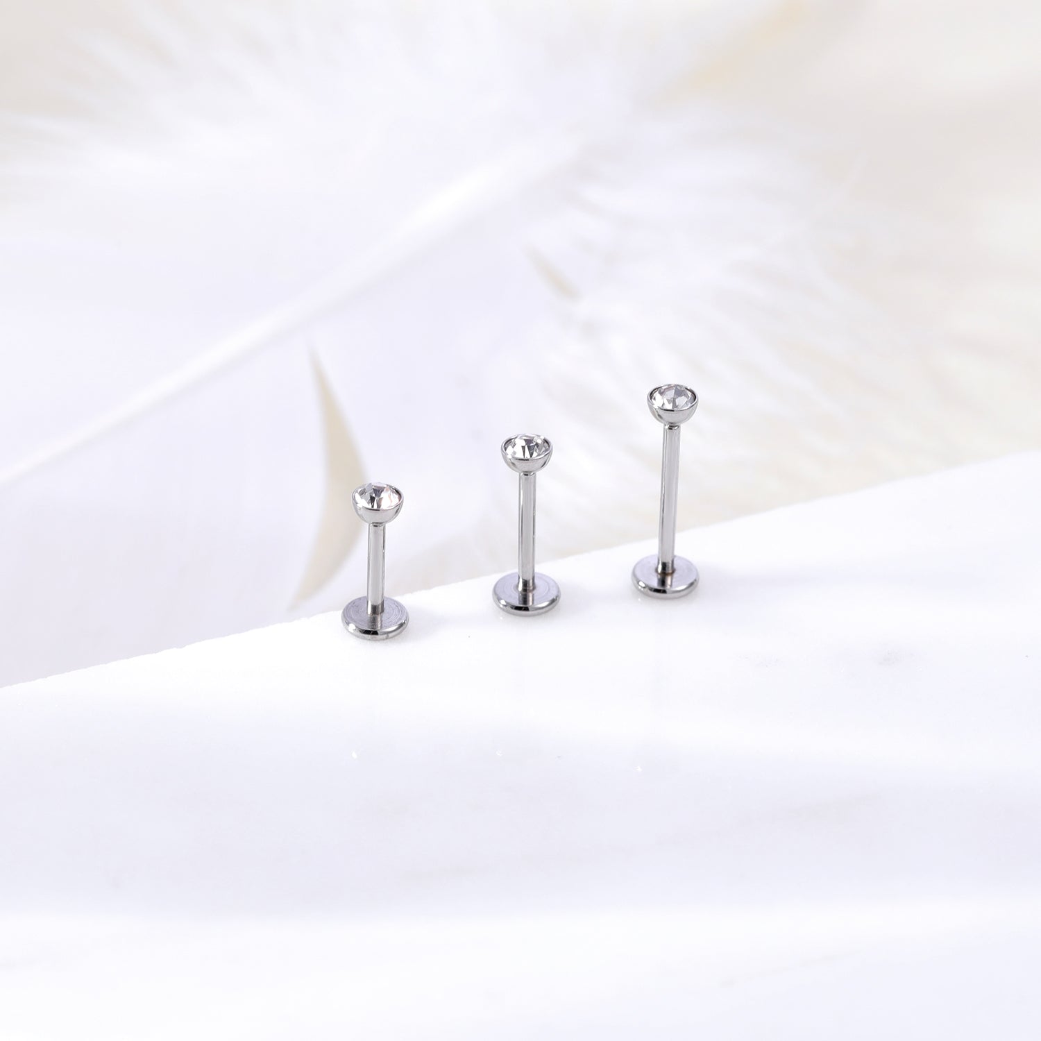 16g/18g Shiny Crystal Labret Ring Threadless Labret Studs Monroe Medusa Piercing