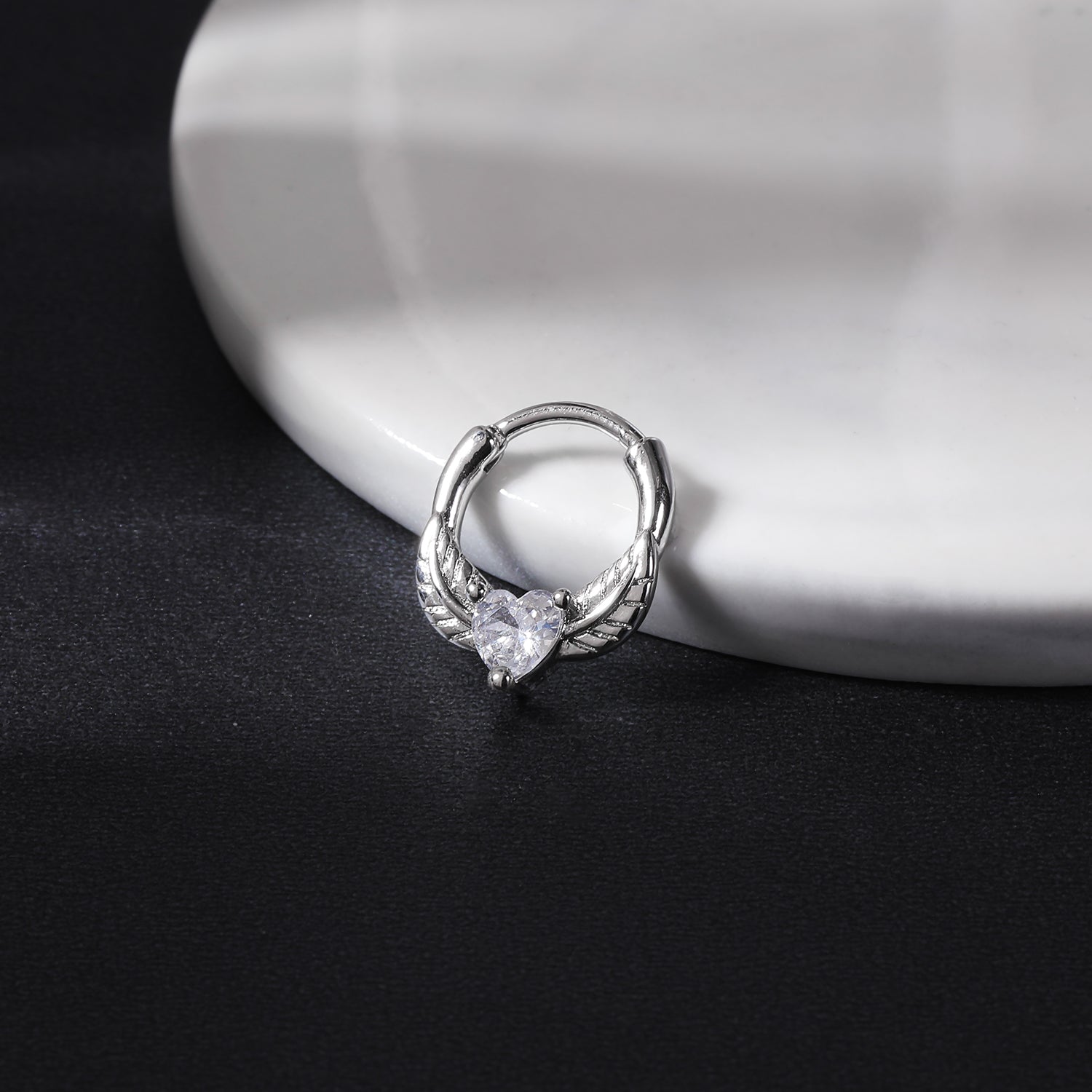 16g-leaf-septum-clicker-nose-ring-heart-crystal-cartilage-helix-piercing