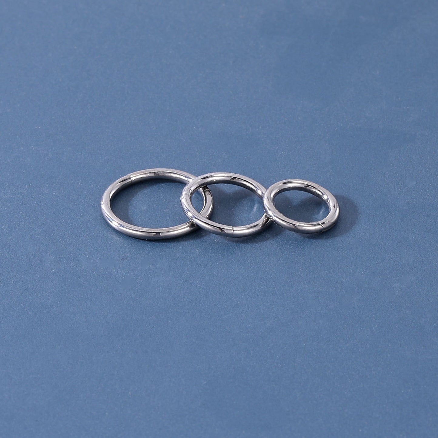 16g-g23-titanium-clicker-nose-septum-ring-conch-helix-cartilage-piercing