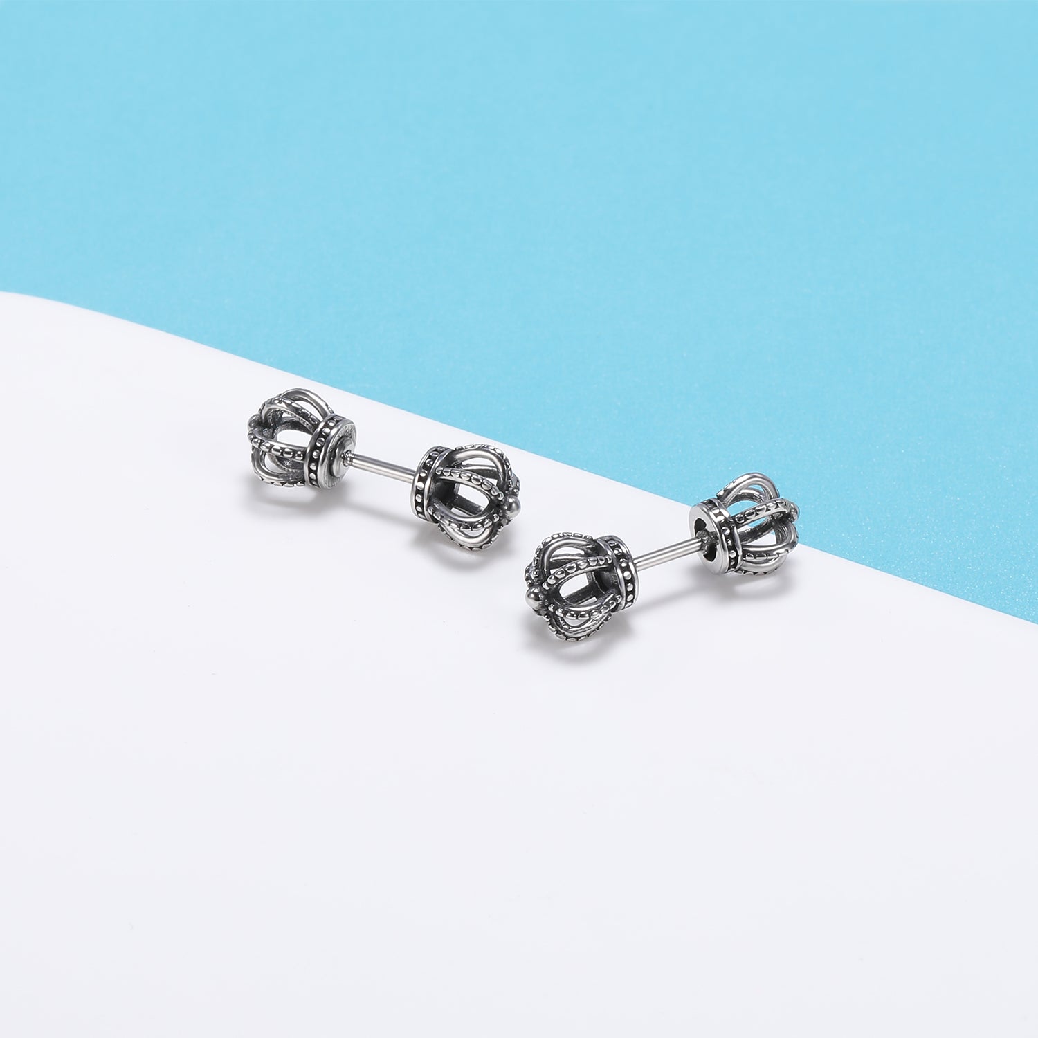 16g-double-crown-stud-earring-black-ear-stud-jewelry