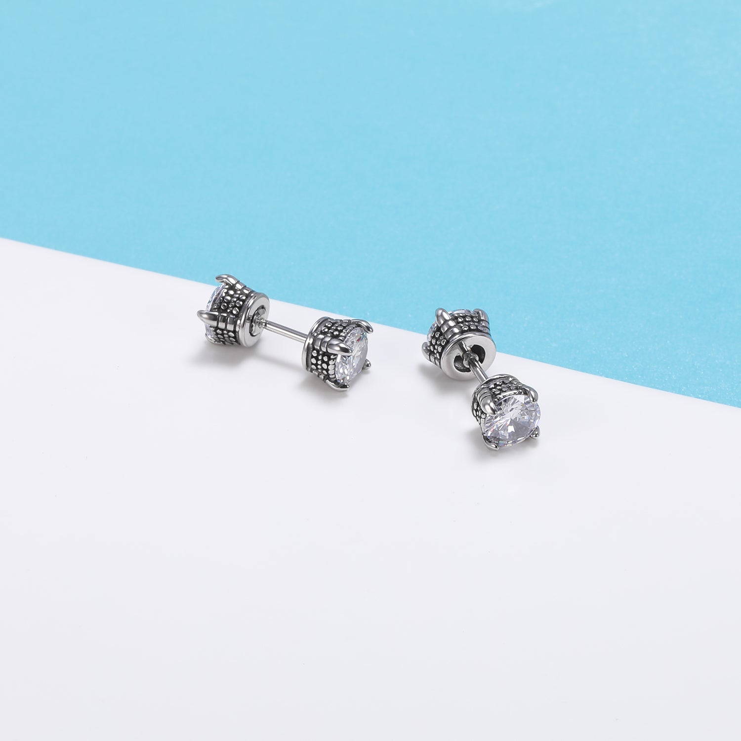 16g-claw-crystal-stud-earring-punk-style-ear-stud-jewelry